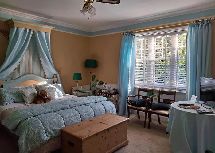Jesmond House B&B Room3 Superking Ensuite